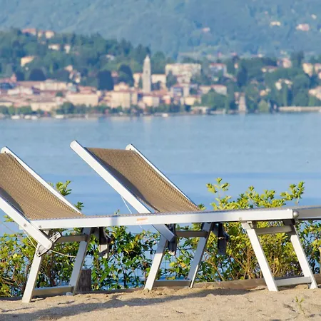 In Piazza Sul * Baveno